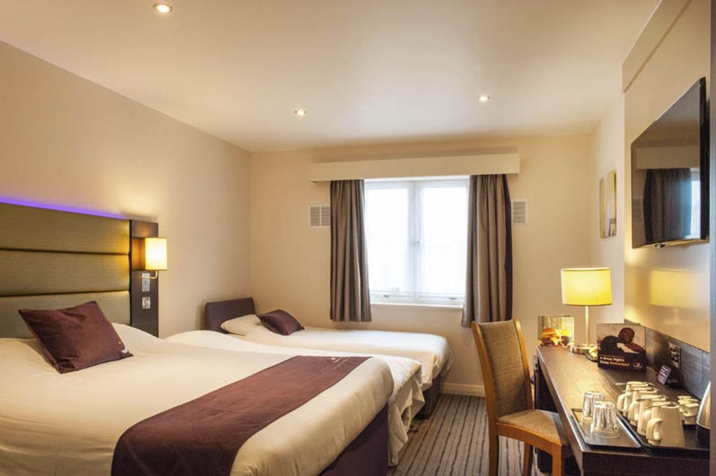 Premier Inn Wirral - Heswall Kültér fotó