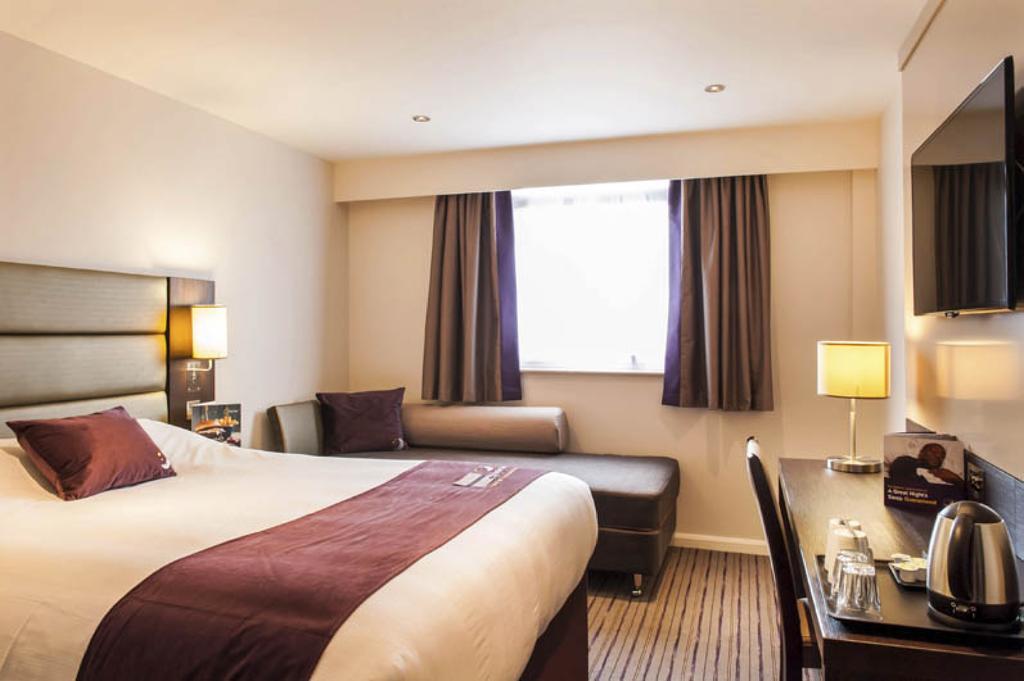 Premier Inn Wirral - Heswall Kültér fotó